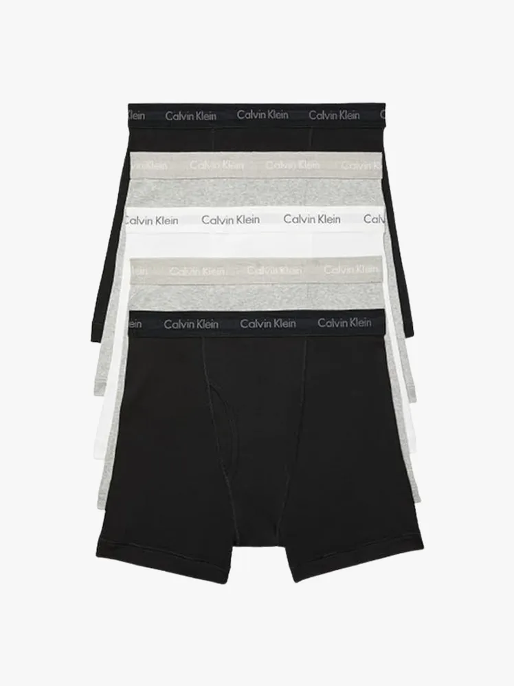 На Amazon стартовала финальная волна скидок на одежду: Levi’s, Calvin Klein, Lacoste и другие марки