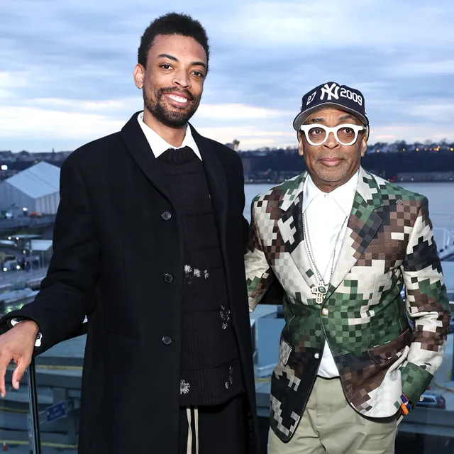 Spike Lee и его сын Jackson Lee представили персональную джерси-куртку для парада Knicks