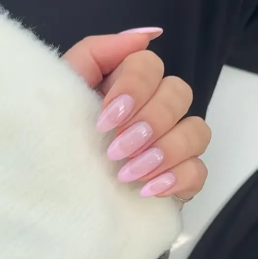 Летний маникюр в розовой гамме: 9 идей от французского френча до jelly nails
