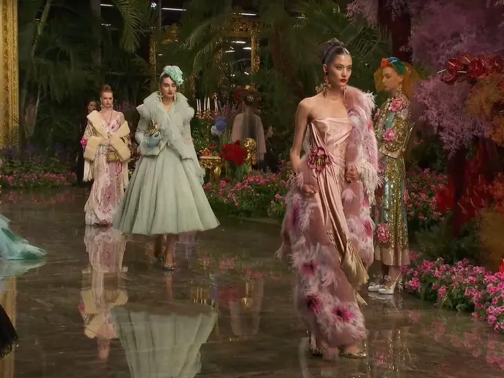 Dolce & Gabbana Alta Moda показали Италию, Сицилию и разные образы Женщины