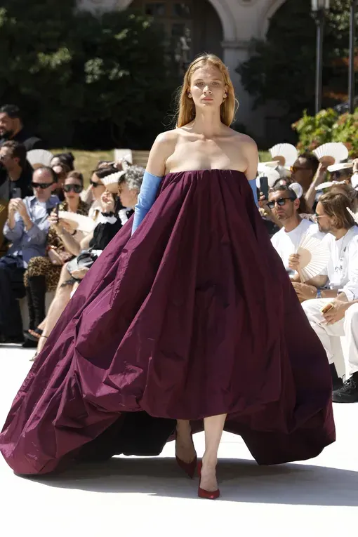Показ Balenciaga Пьерпаоло Пиччоли: возвращение к телу и форме