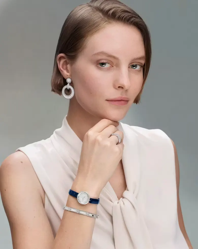 Van Cleef & Arpels показал коллекцию Perlée, созданную для сочетаний и многослойности