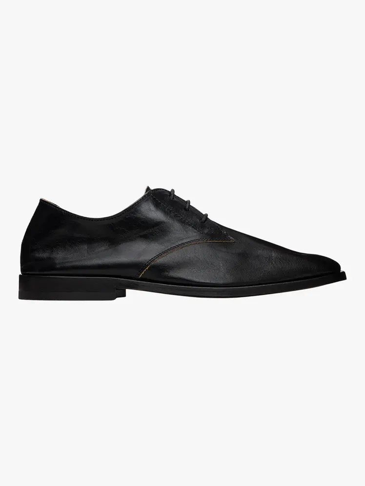 Мужские джазовые туфли возвращаются в моду: почему slim-shoes снова на пике